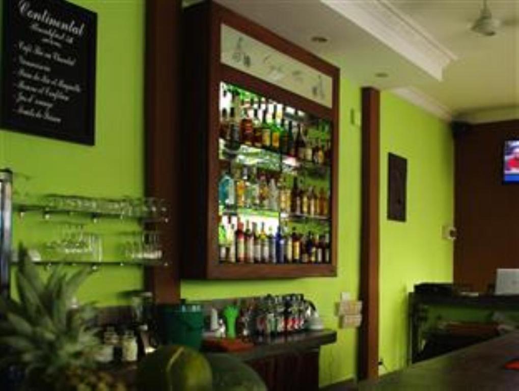 Cyclo Hotel-Bar-Restaurant 프놈펜 외부 사진