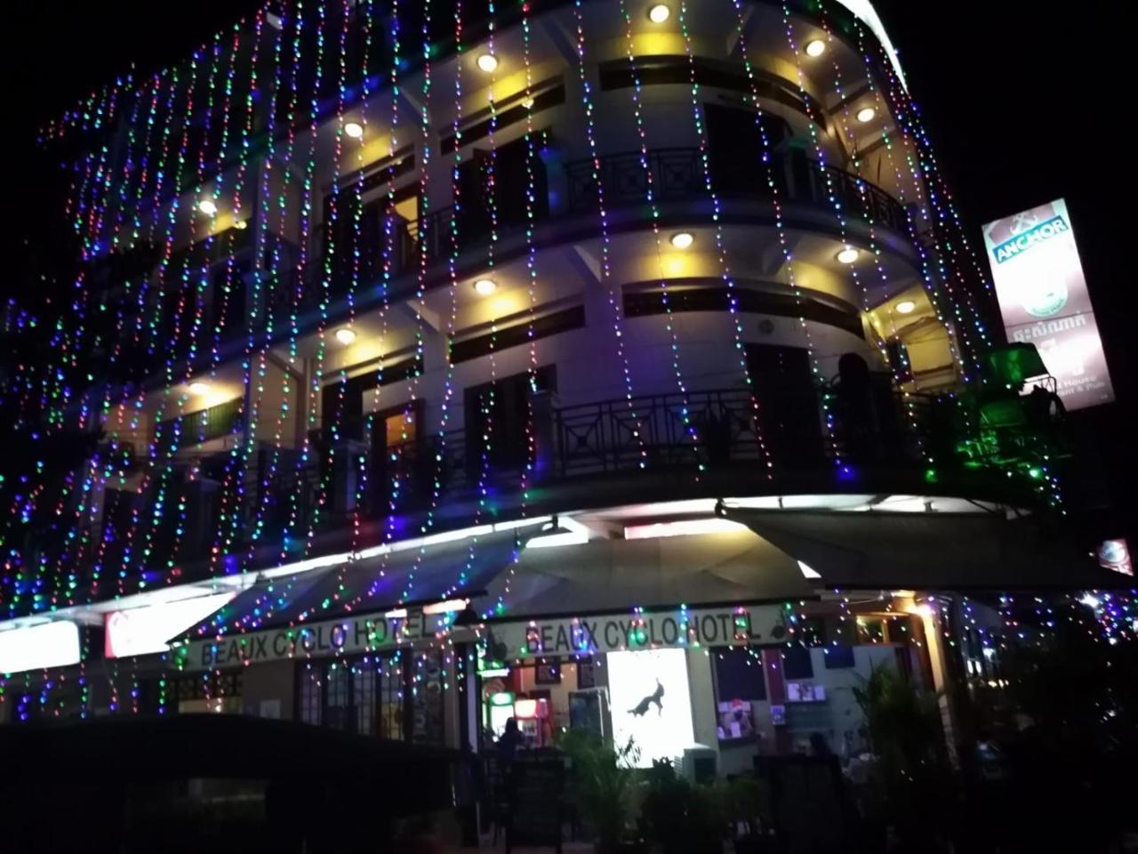 Cyclo Hotel-Bar-Restaurant 프놈펜 외부 사진